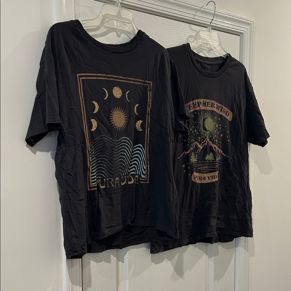 Pura Vida Black Graphic Tees BUNDLE  with Celestial and Mountain Designs
